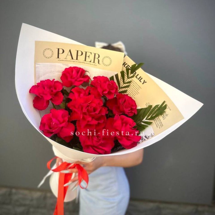 9 Красных французских роз Чико в Тольятти