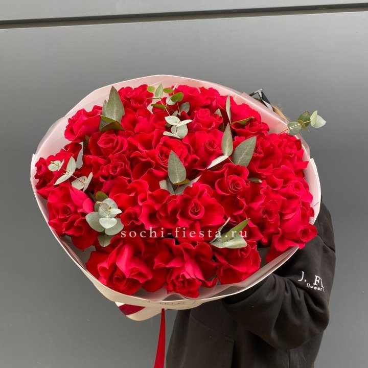 23 Красных французских роз в Тольятти