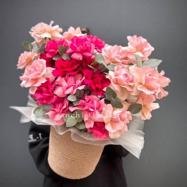 23 Французские розы Микс в боксе в Тольятти