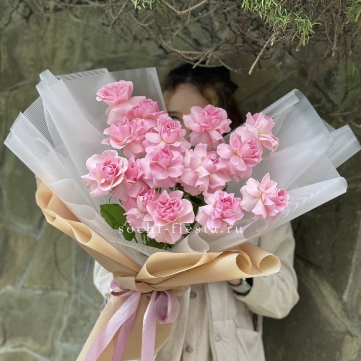 Букет из 15 французских роз Пинк дрим в Тольятти