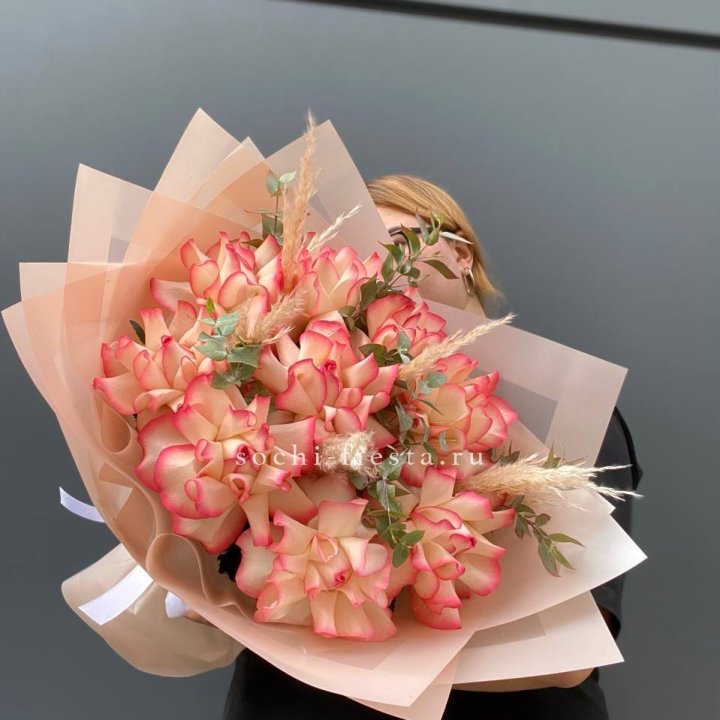 9 Французских роз Джумилия  в Тольятти