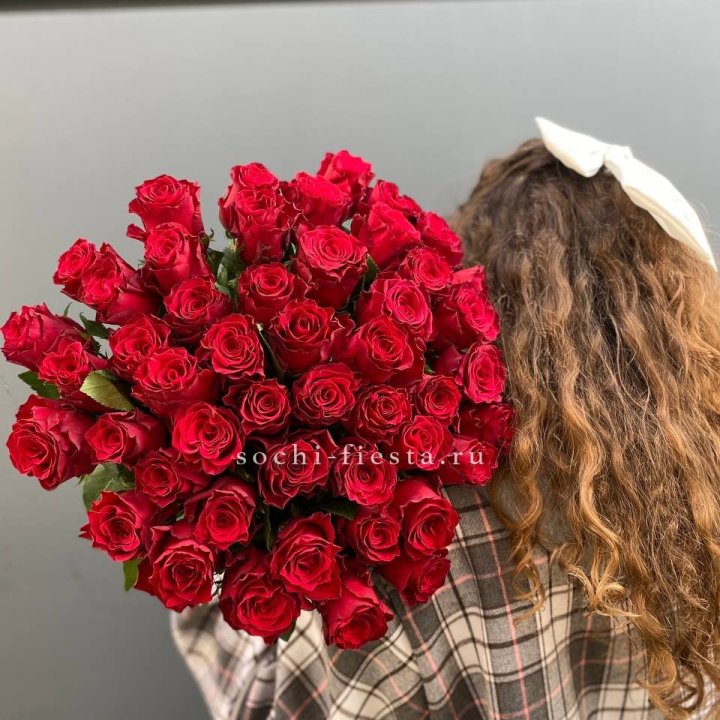 51 красная роза в Тольятти