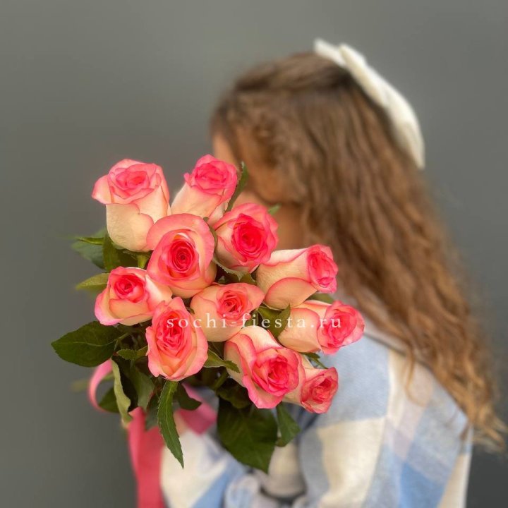 11 роз "Джумилия" в Тольятти