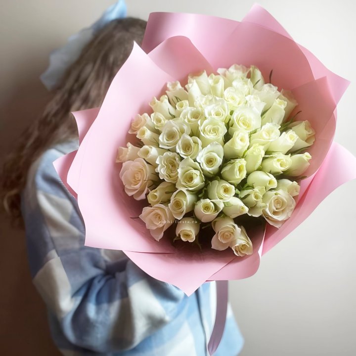 Букет из 51 белой розы (Кения) в Тольятти
