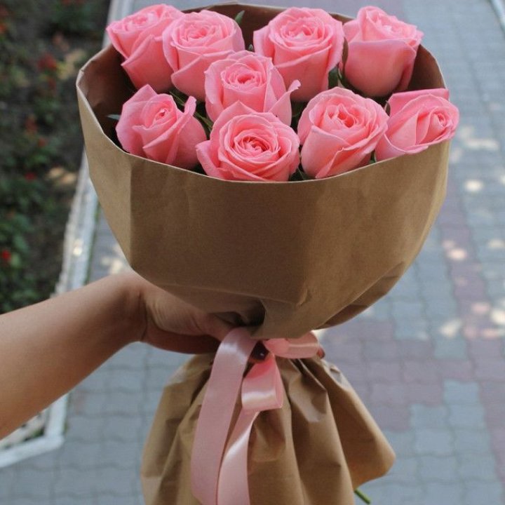 9 розовых роз в Тольятти