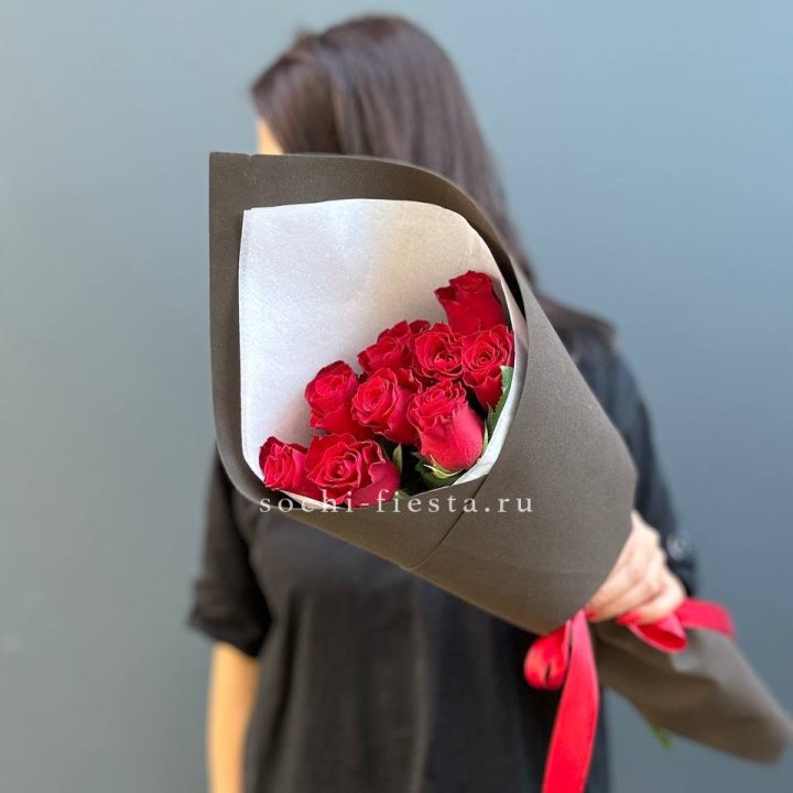 9 красных роз в фоамиране в Тольятти