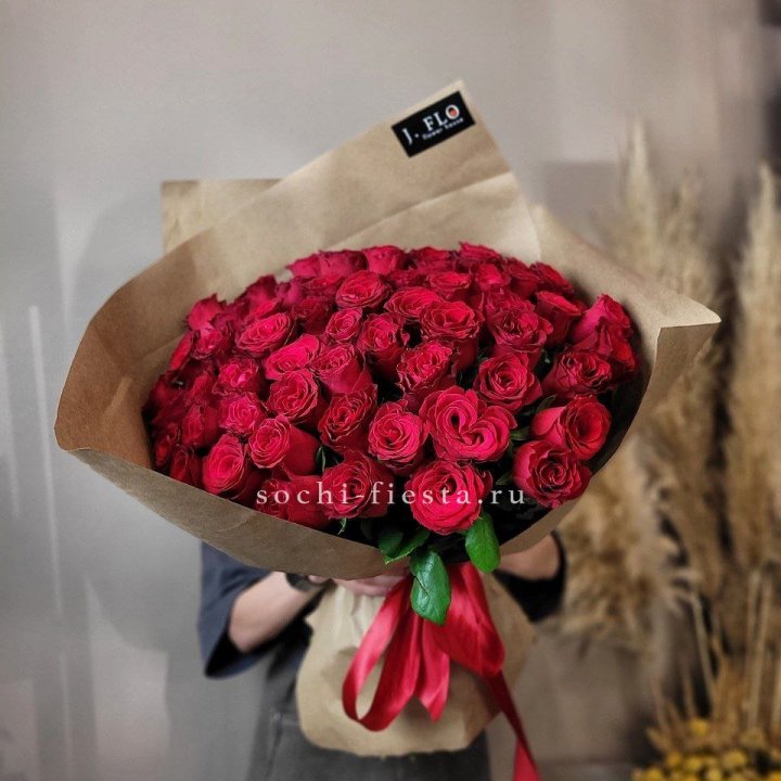 63 красных роз вайт в Тольятти