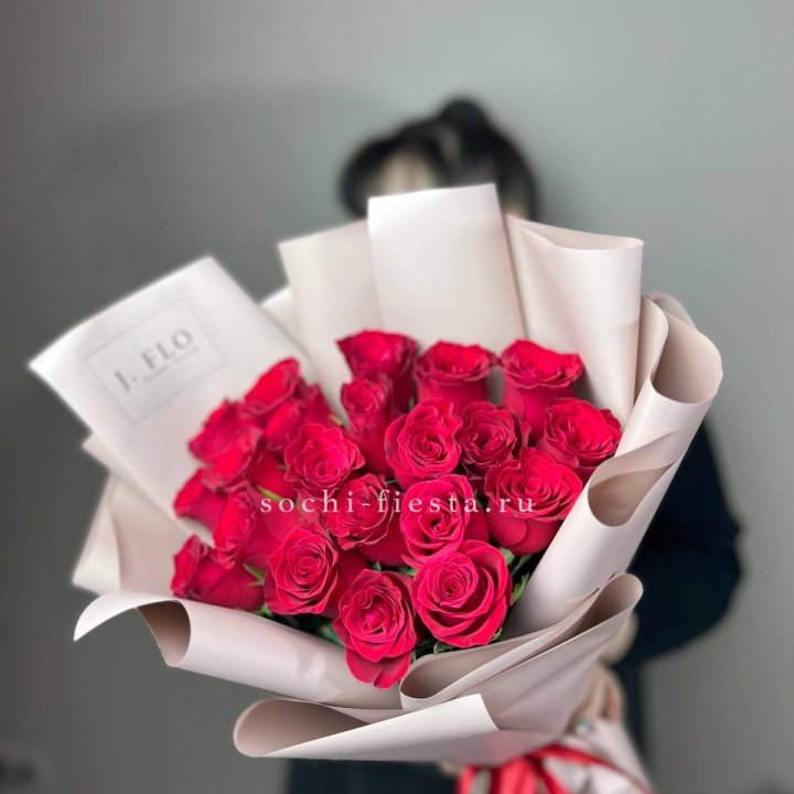 21 красная роза  в Тольятти