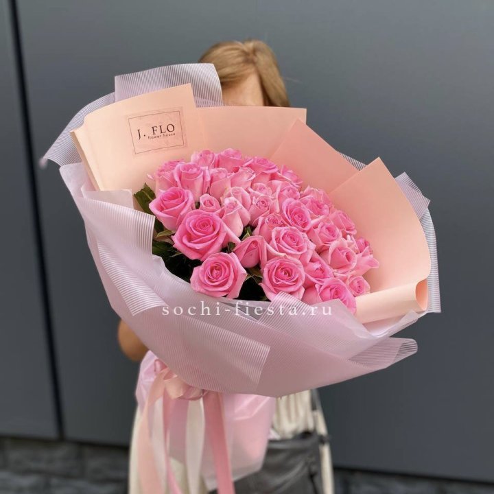 33 Розовые розы в Тольятти