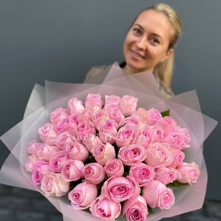 51 розовая роза в Тольятти