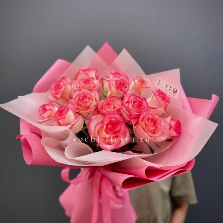 15 роз "Джумилия" в Тольятти