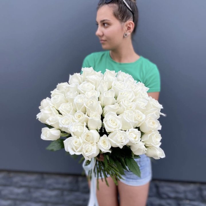 51 белая роза в Тольятти