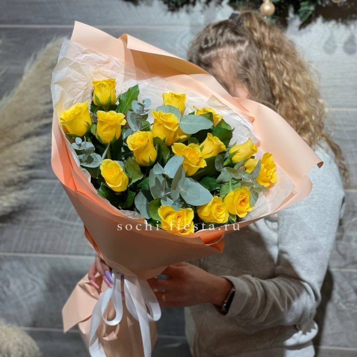 15 желтых роз в Тольятти