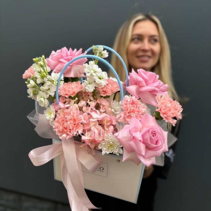 Сумочка "Бал цветов" в Тольятти