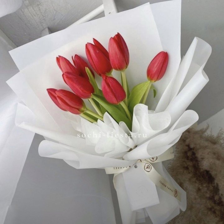 Букет красных тюльпанов в Тольятти