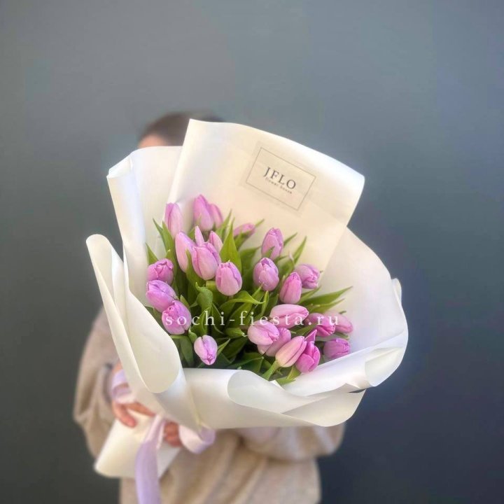 25 сиреневых тюльпанов в Тольятти