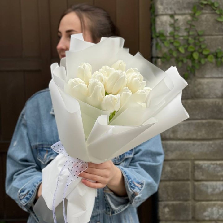 Букет белоснежных тюльпанов в Тольятти
